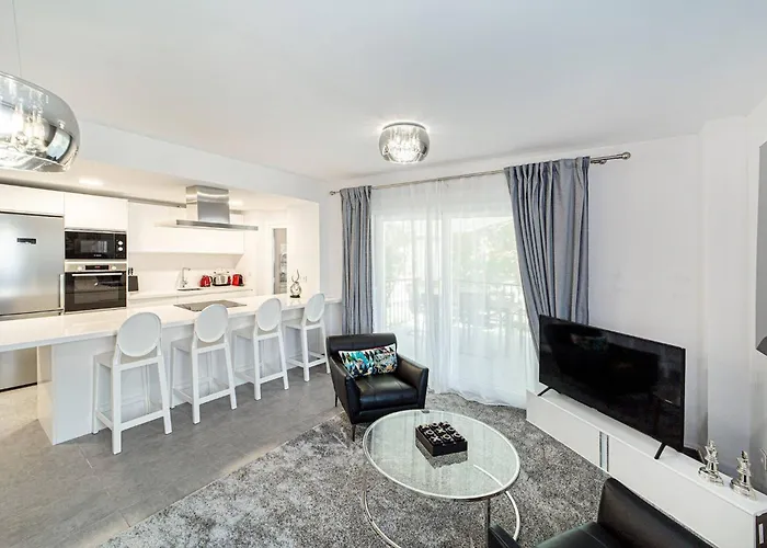 Apartman By Riva - Modern, Contemporary 3bed Dama De Noche Puerto Banus