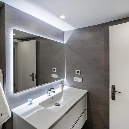 By Riva - Modern, Contemporary 3bed Dama De Noche Puerto Banus Marbella