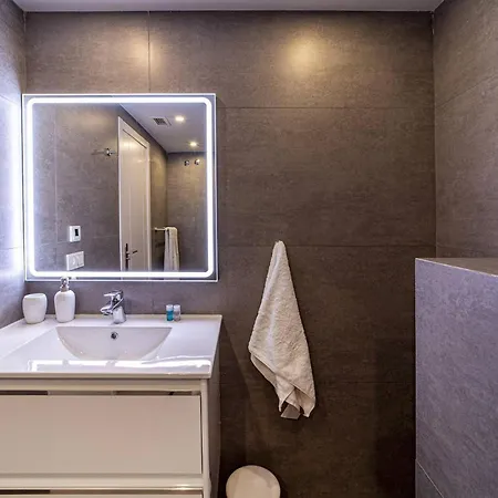 Apartament By Riva - Modern, Contemporary 3bed Dama De Noche Puerto Banus *