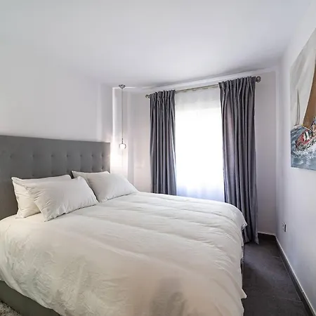 Apartament By Riva - Modern, Contemporary 3bed Dama De Noche Puerto Banus *