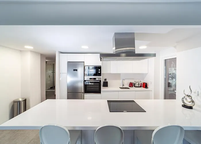 By Riva - Modern, Contemporary 3bed Dama De Noche Puerto Banus Apartamento Marbella